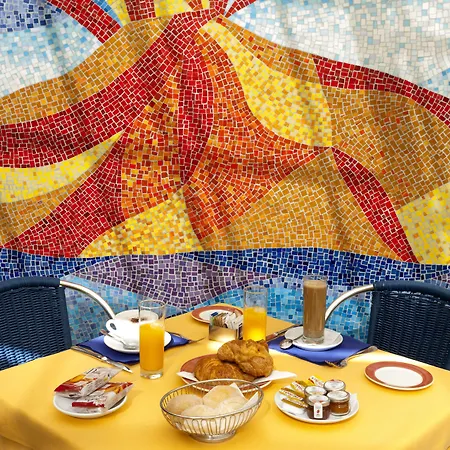 La Casa Dell'orologio - Main Square Pensión Península Sorrentina