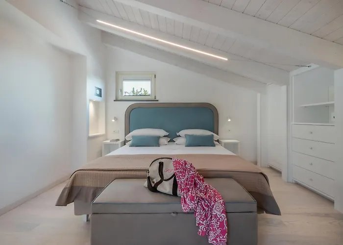 La Casa Dell'orologio - Main Square Guest house Sorrento