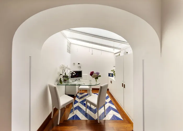 La Casa Dell'orologio - Main Square Guest house 4*