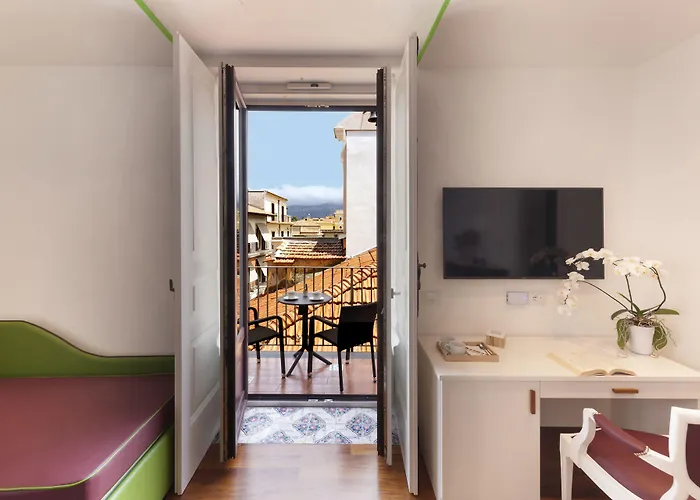 La Casa Dell'orologio - Main Square