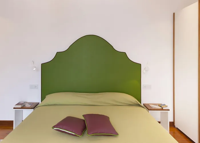 Guest house La Casa Dell'orologio - Main Square 4*