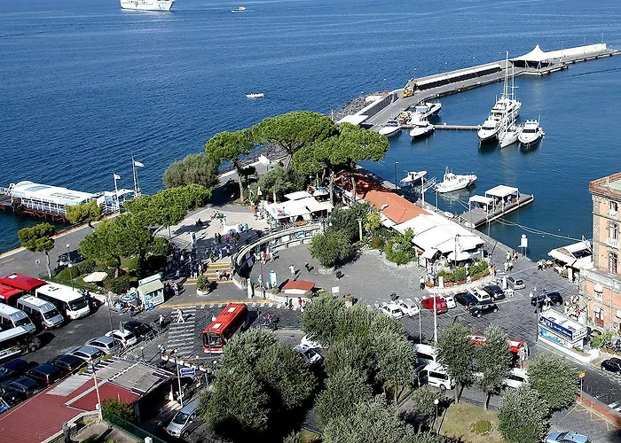 Guest house La Casa Dell'orologio - Main Square 4*