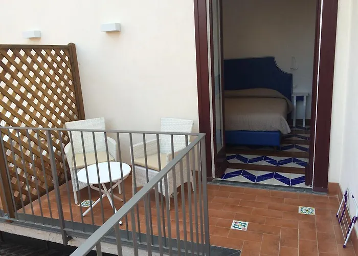 La Casa Dell'orologio - Main Square Guest house 4*