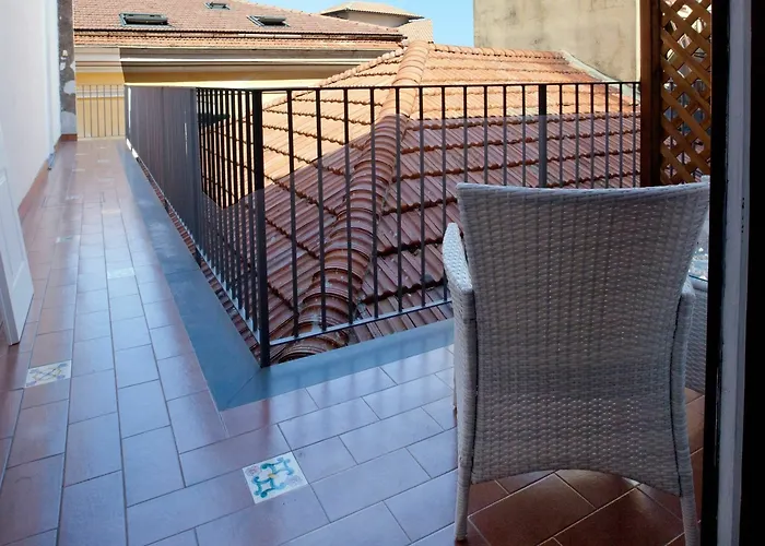 La Casa Dell'orologio - Main Square Guest house Sorrento