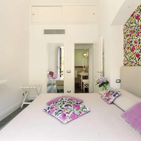 La Casa Dell'orologio - Main Square Sorrento