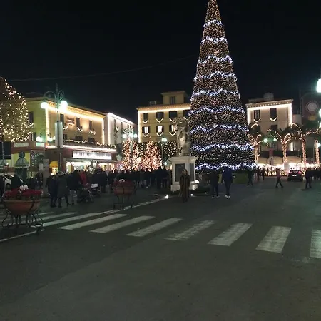 La Casa Dell'orologio - Main Square בית הארחה