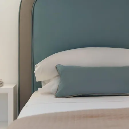 בית הארחה La Casa Dell'orologio - Main Square סורנטו