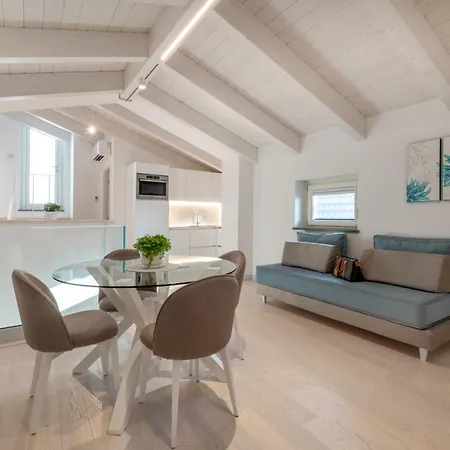 La Casa Dell'orologio - Main Square 4* סורנטו