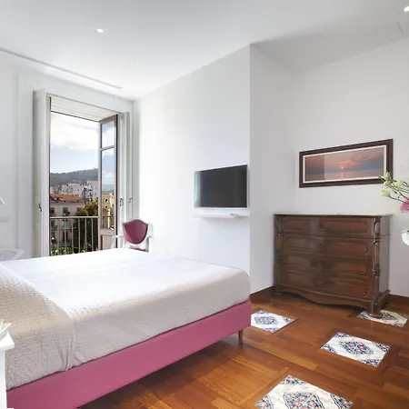 La Casa Dell'orologio - Main Square Sorrento