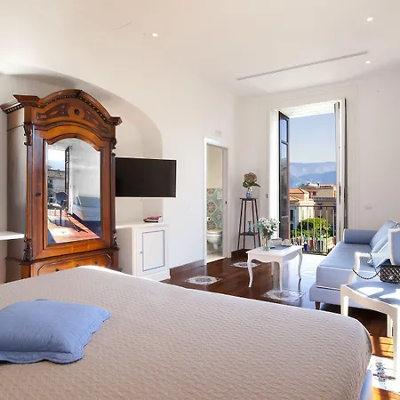 La Casa Dell'orologio - Main Square Sorrento