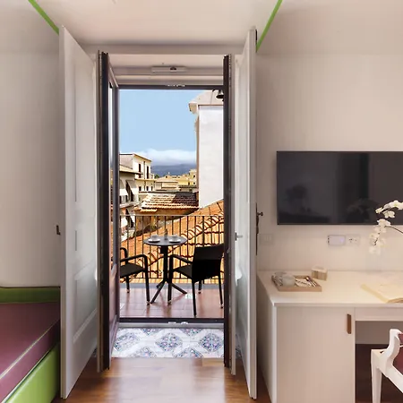 La Casa Dell'orologio - Main Square