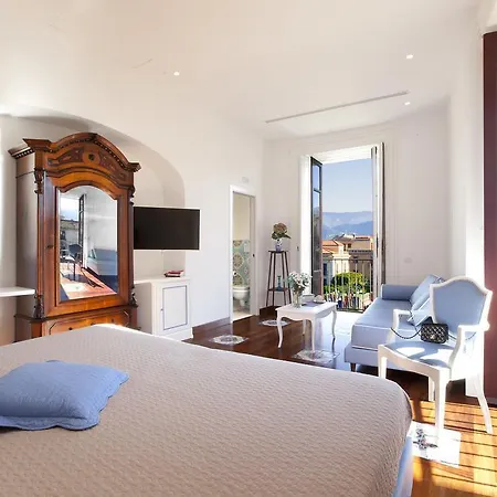 La Casa Dell'orologio - Main Square בית הארחה סורנטו