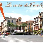 La Casa Dell'orologio - Main Square Maison d'hôtes 4*