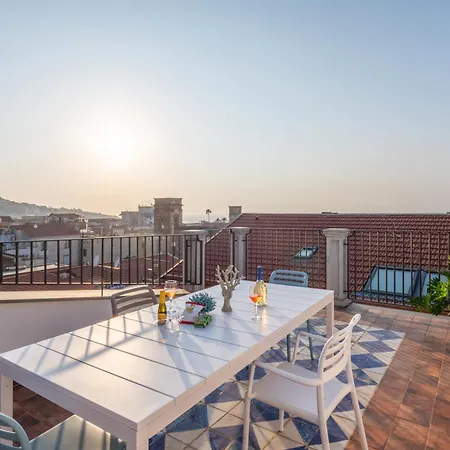 La Casa Dell'orologio - Main Square