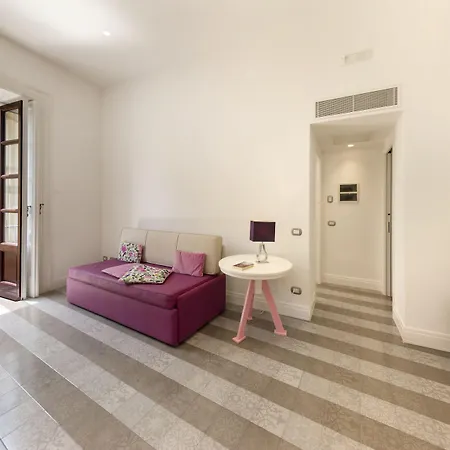 La Casa Dell'orologio - Main Square Affittacamere 4*